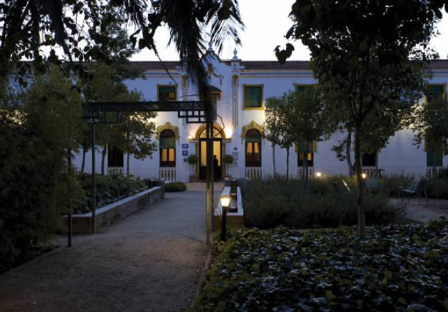 Las mejores habitaciones en Balneario el Raposo. El entorno más romántico con nuestra oferta en Badajoz